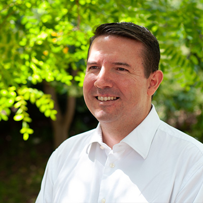 Dr. Leonardo Romero